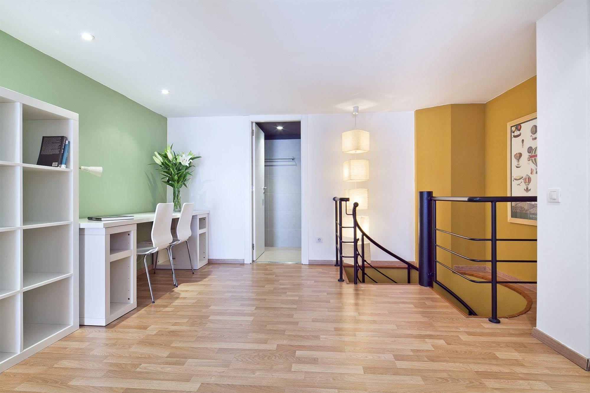 Inside Barcelona Apartments Sants Luaran gambar